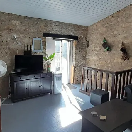 Sur La Bonnefooi Bed & Breakfast Prades-sur-Vernazobre Exterior photo
